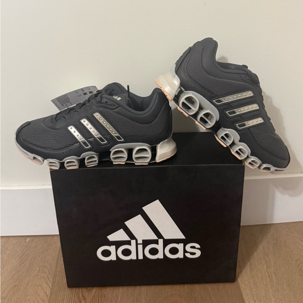 Adidas Megaride Carbon Halo Brush Champagne Metallic Women’s Size 8 Brand New